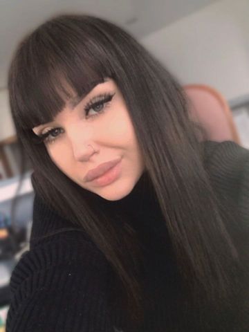 Юна